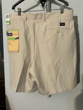 Dockers Men’s Flat Front Golf Shorts — Light Beige